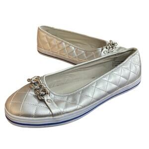 Avenue Cloud Walkers Katie Slip On Shoe Women's 9.5 Silver Quilted Flats Rubber